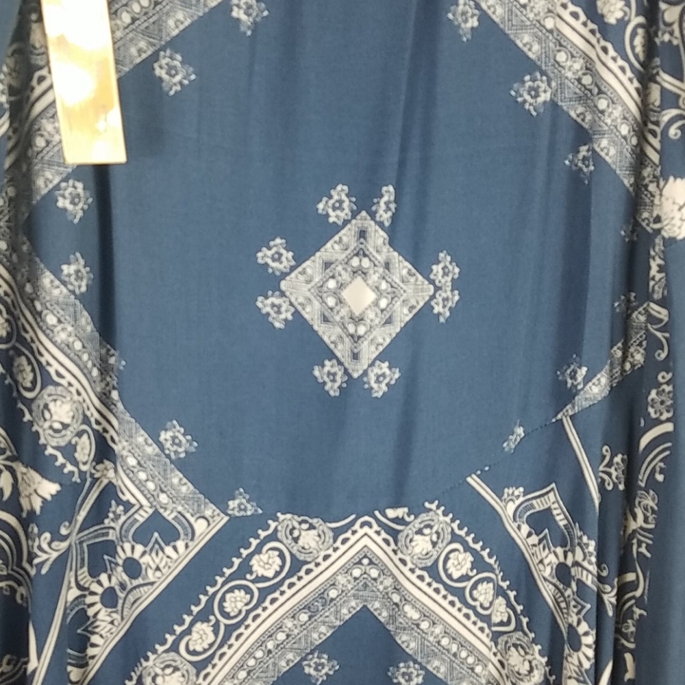 NWT, Melissa Paige, Blu/wht skirt, hi-lo, Sz LP/GP - Picture 8 of 8